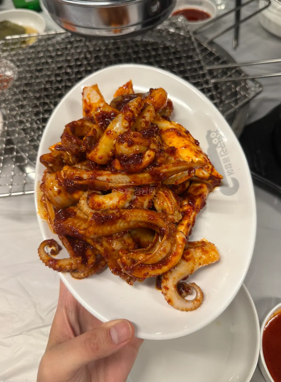 The ordered kkomjju and makchang menu selection