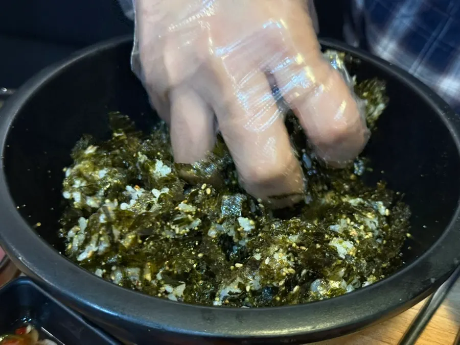 Sauces served with jokbal and bossam
