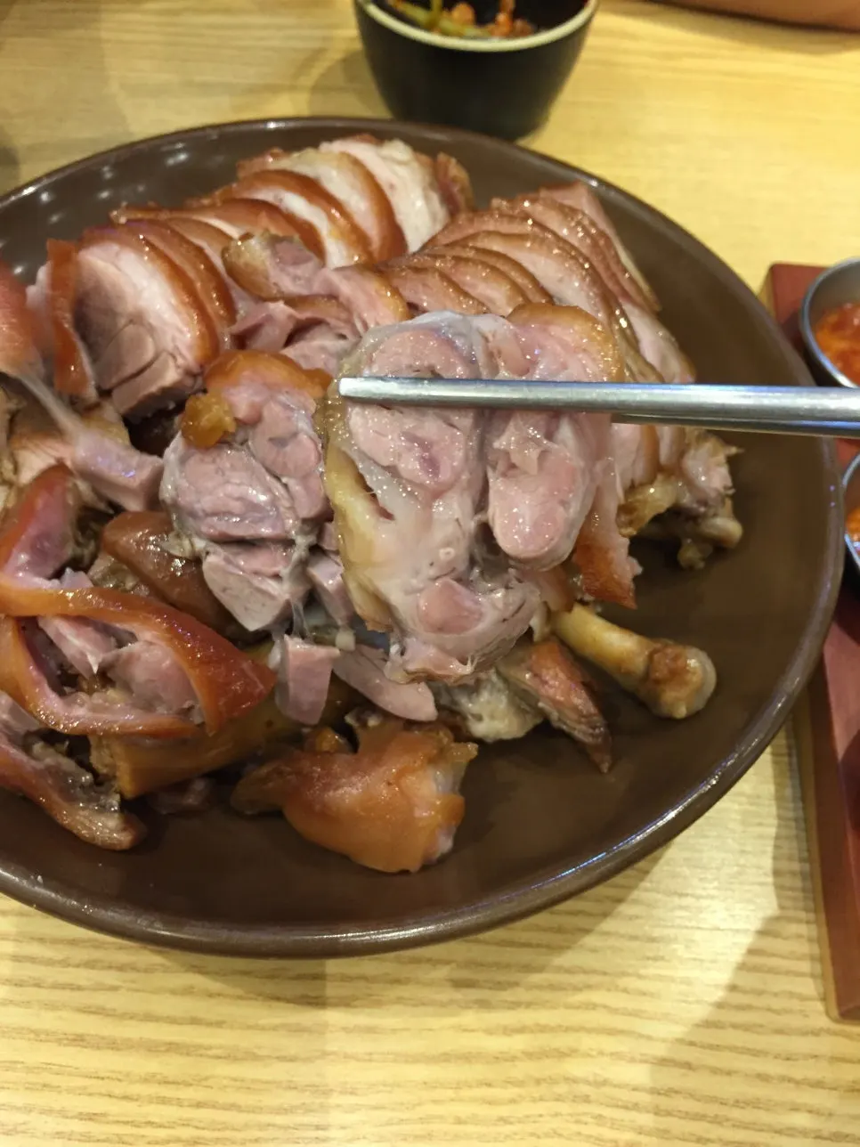 Tender jokbal meat and fat