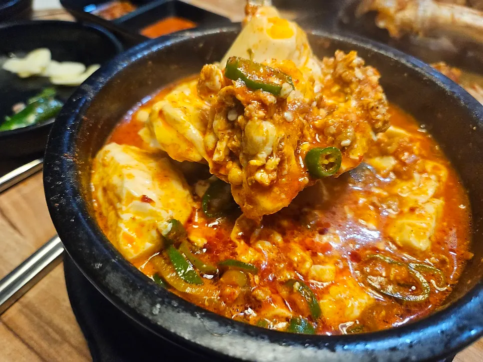 족발 저녁 식사 상차림