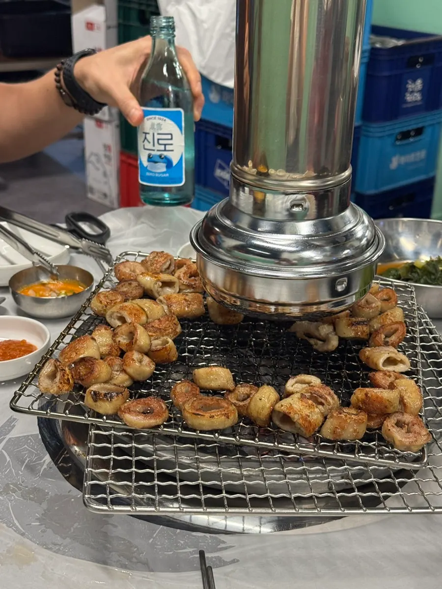 Four portions of makchang shared by two people