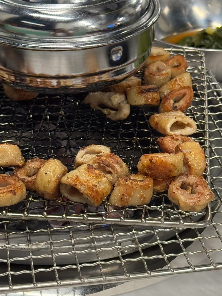 Crisply grilled makchang