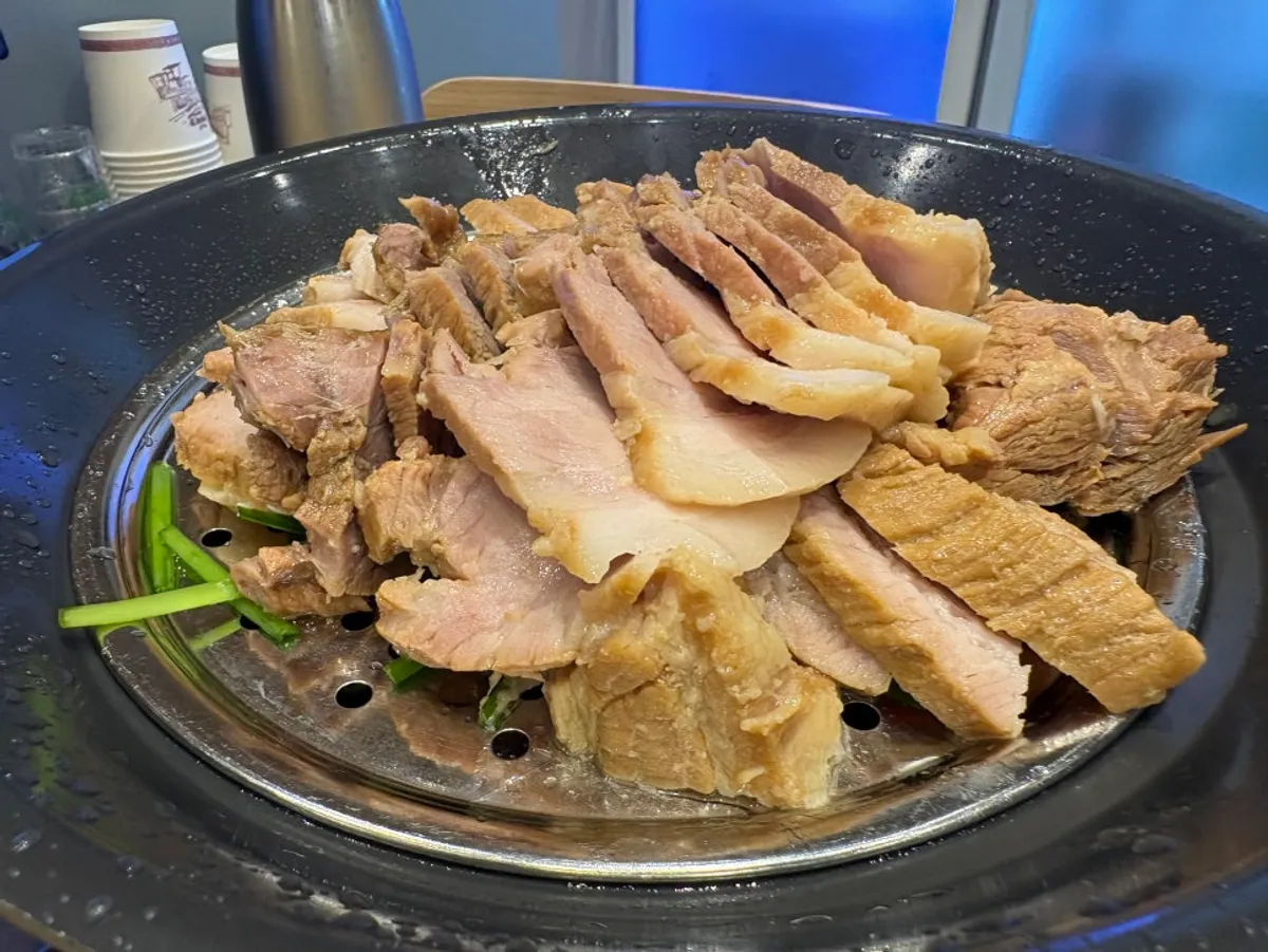 Sambaek Bossam served on a large plate