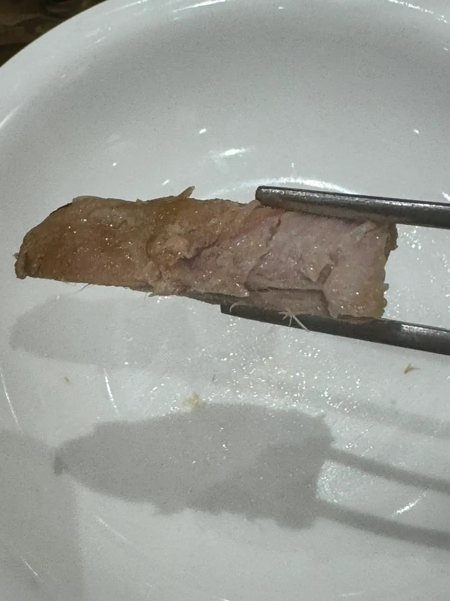 따뜻하게 유지되는 보쌈 고기 접시