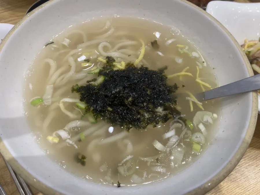 족발에 곁들이는 마늘소스