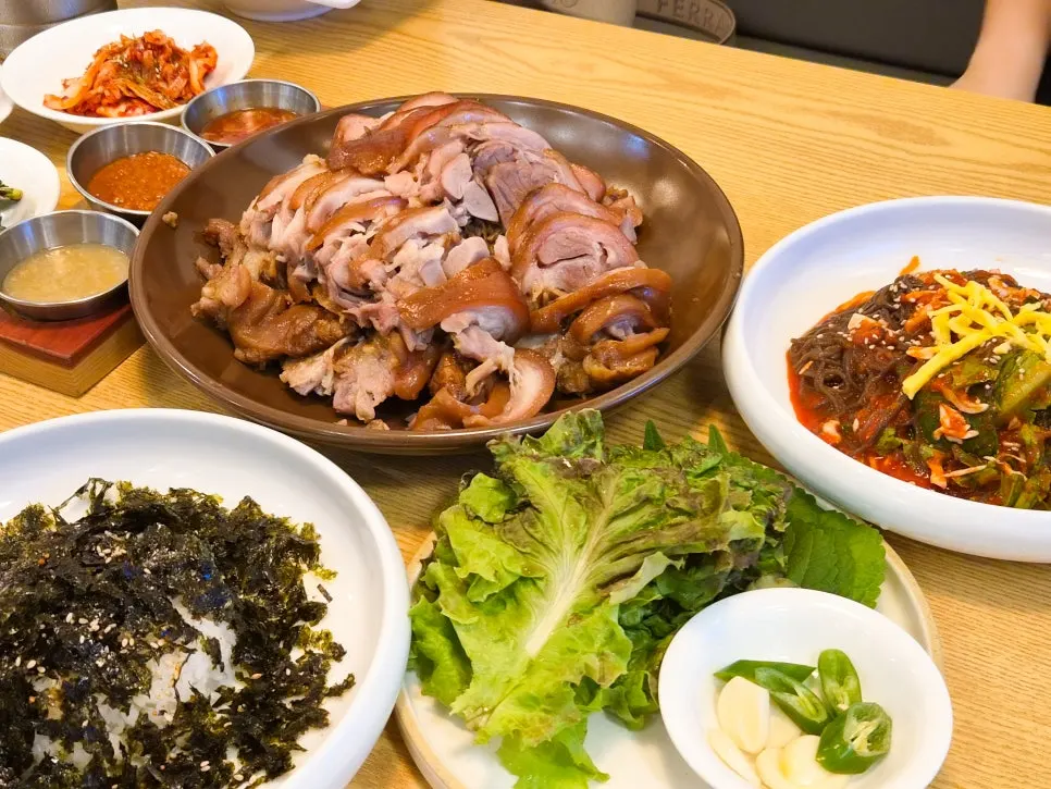 신도림 족발보쌈 전문점 삼백가 대표 이미지