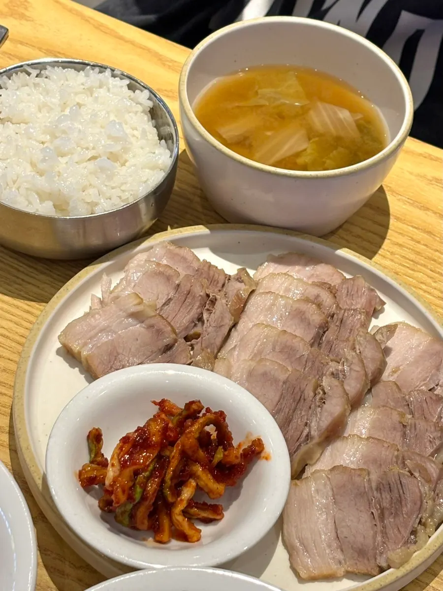 Bossam Set served with rice and soup