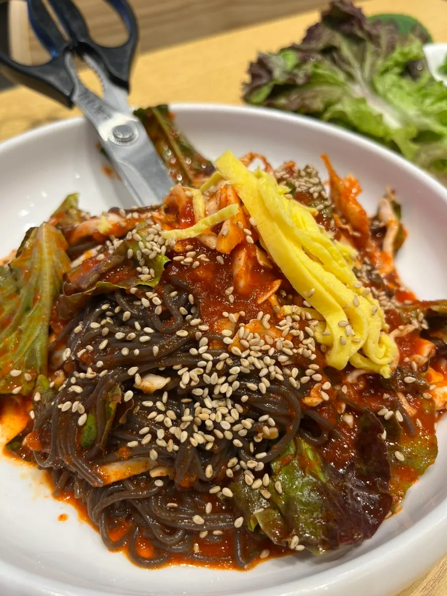 Sambaekga menu shown on the table tablet