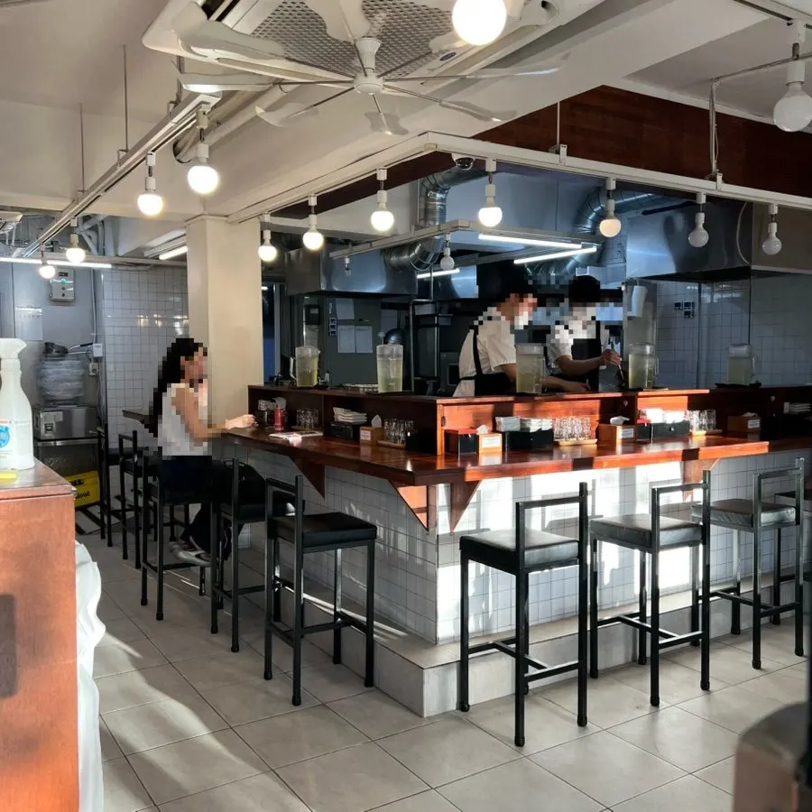 오레노라멘 은평점 내부 좌석