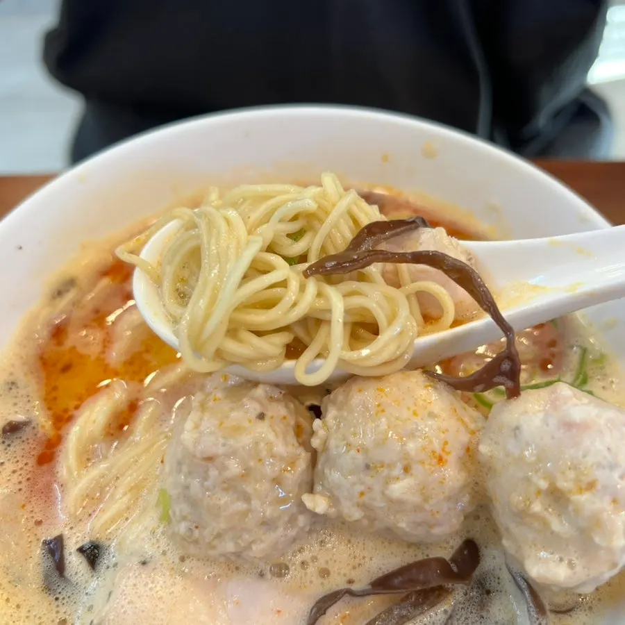 꼬독한 목이버섯 토핑