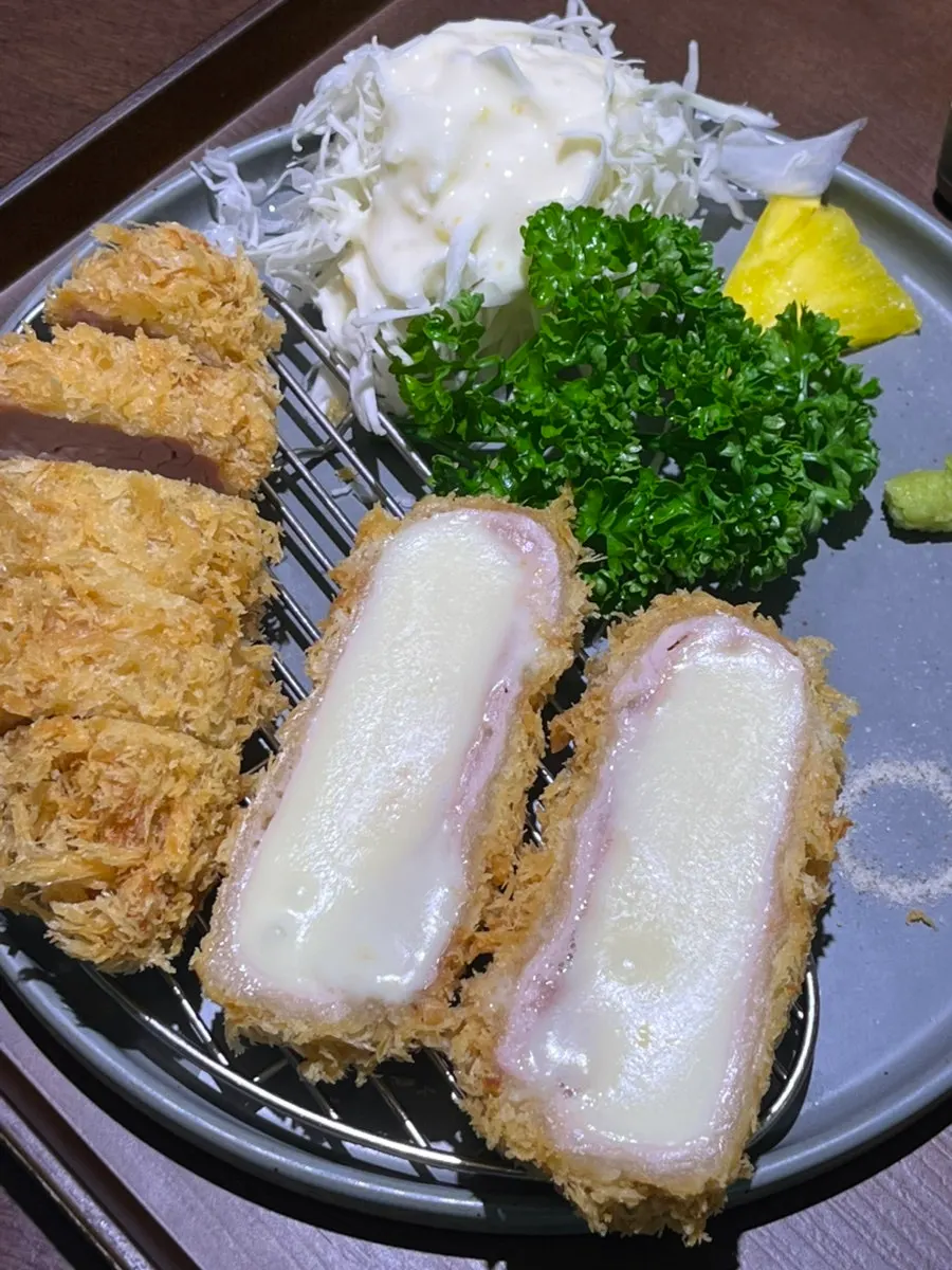 치즈돈까스 단면