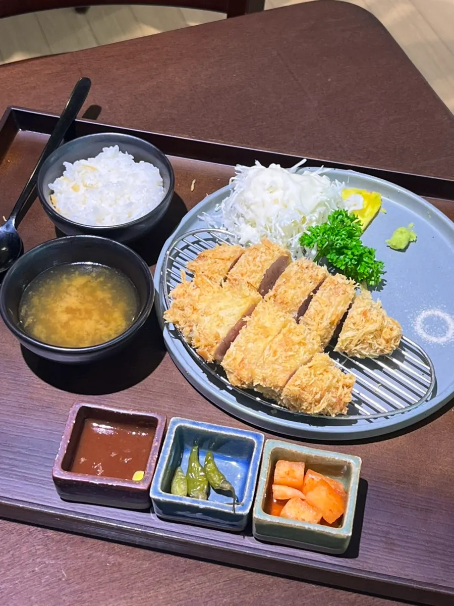 숙성 안심 돈까스 단면