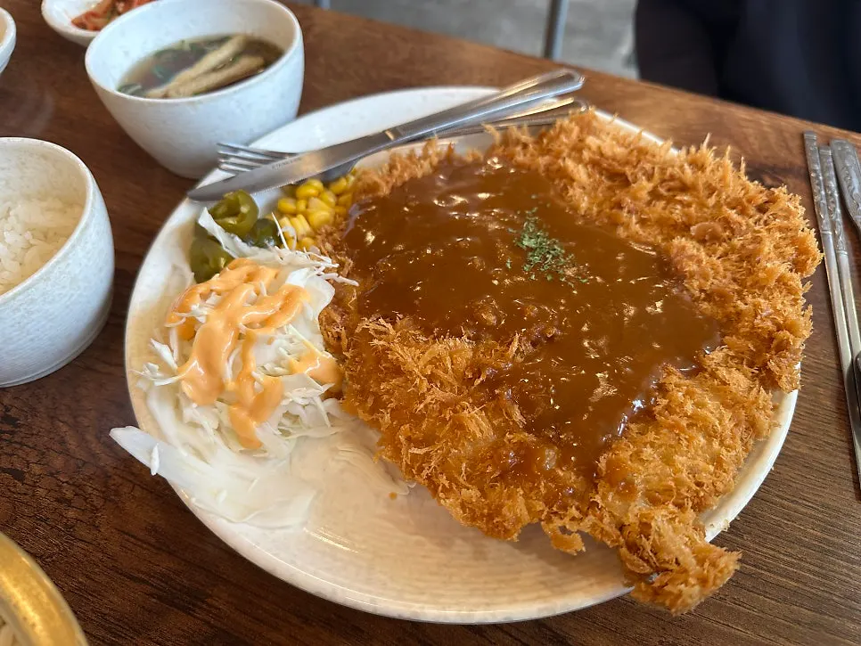 Thinly fried old-school Korean-style pork cutlet