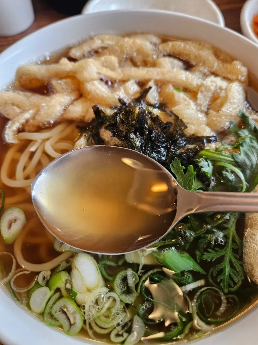 Gakgi Udon with a deep broth