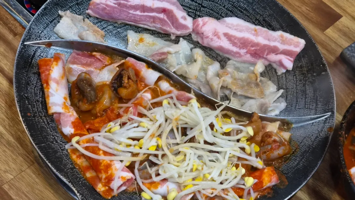 Exterior of Sin Jjukkumi Unlimited Refill in Duam-dong