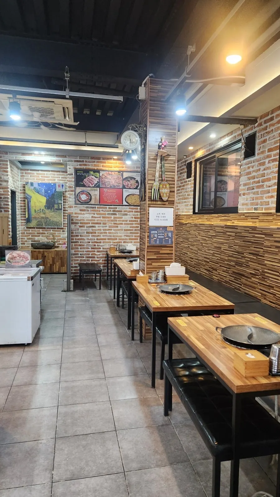신쭈꾸미 두암점 단체석 전경
