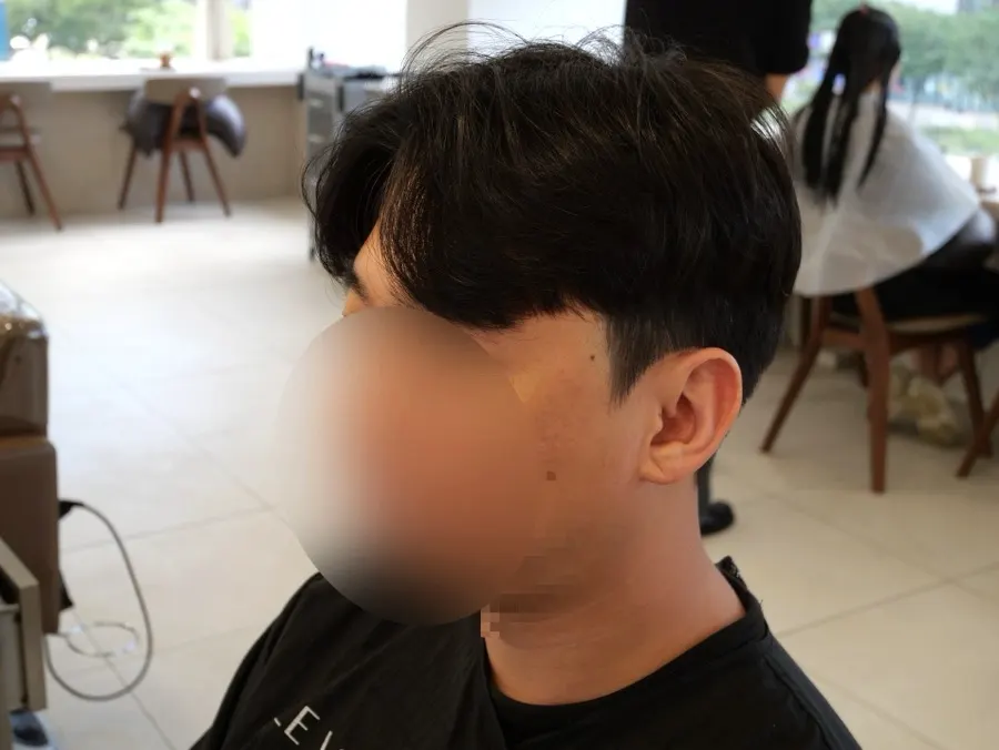 파마 후 많이 자란 남편의 머리 상태