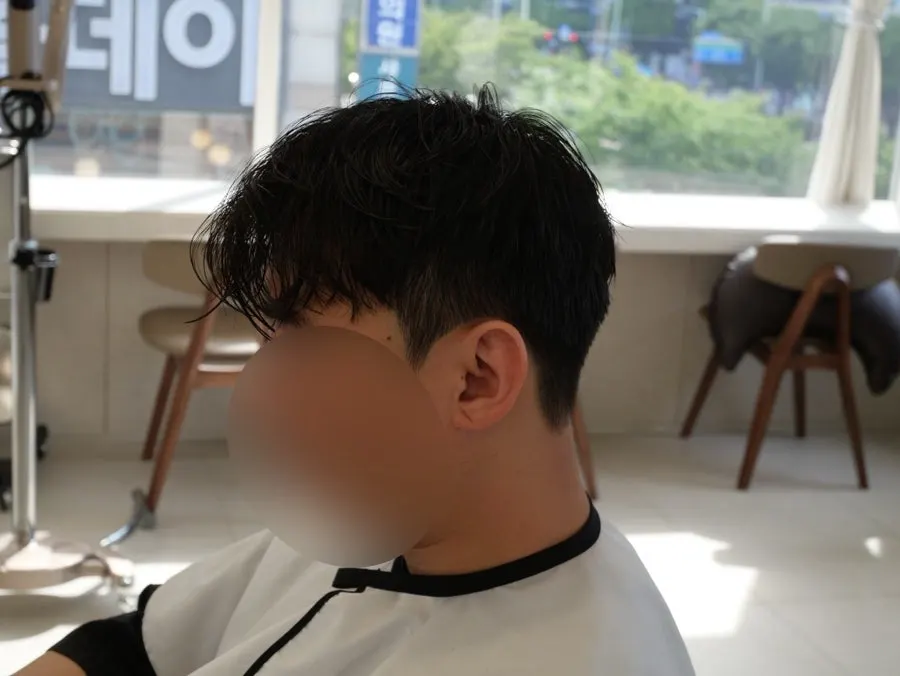 깨끗한 샴푸실의 샴푸 과정
