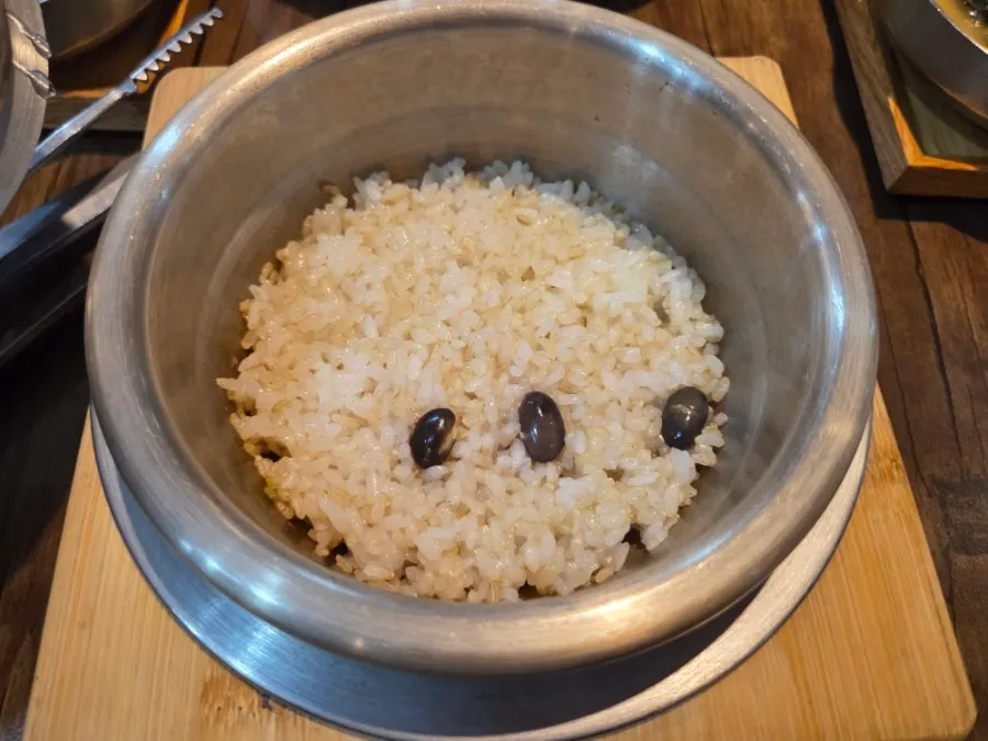 신중동 한식집 김명주뜰안채밥상 중동점 전경