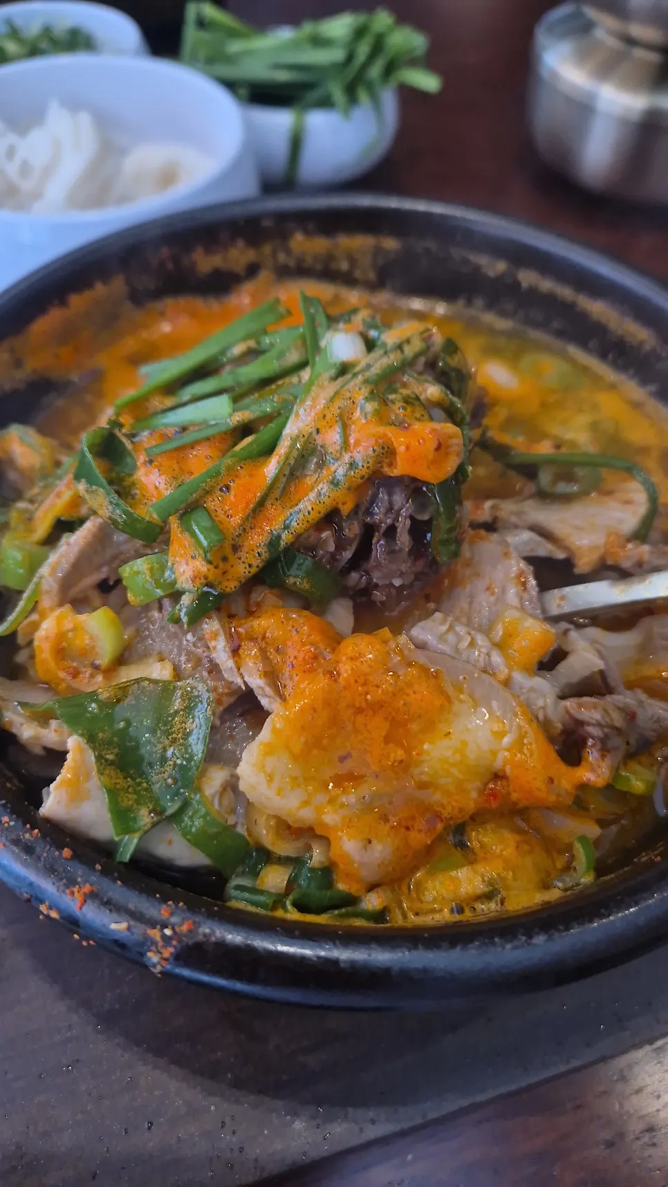 얼큰순대국 한 그릇 클로즈업