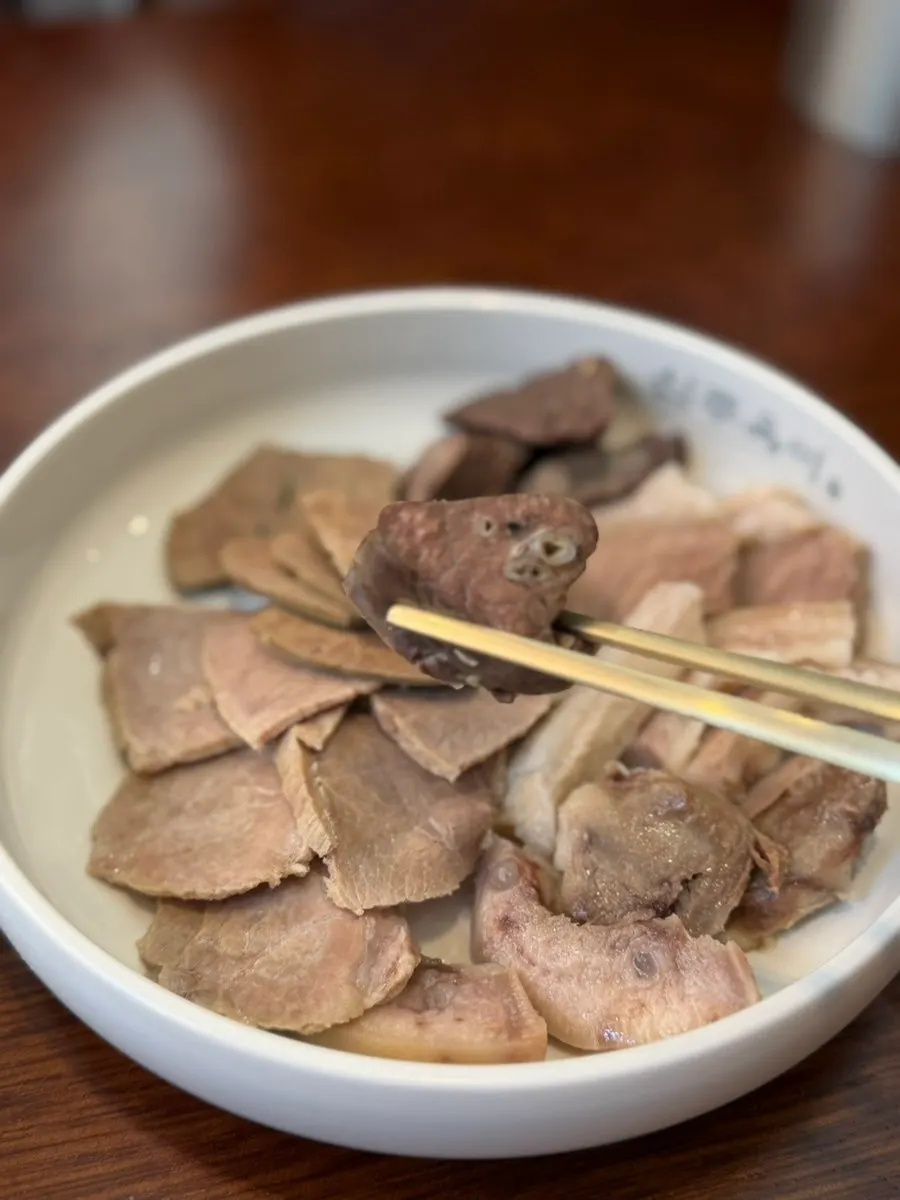 신주옥미 강남점 저녁 매장 분위기