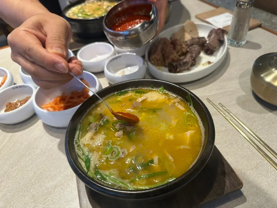 순대와 고기가 넉넉히 들어간 순대국
