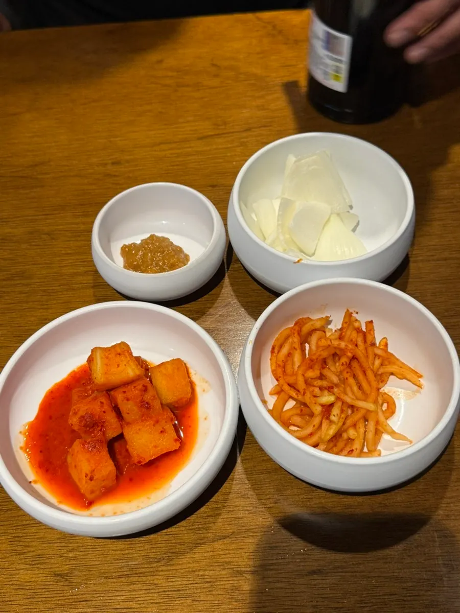 Heotgae tea and basic side dishes on the table