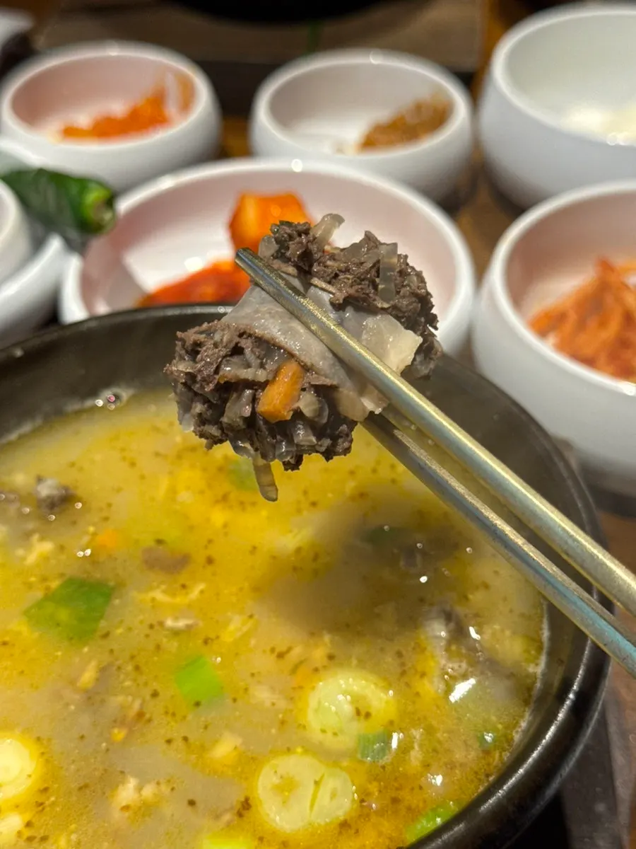 Red broth of the spicy sundaeguk