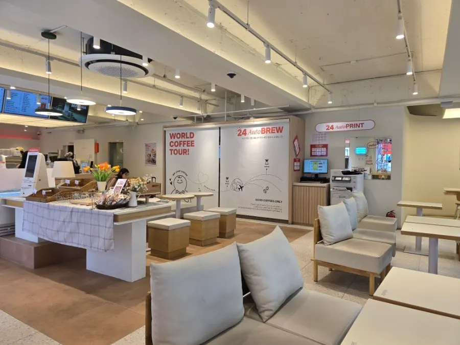 Spacious, quiet interior at Selecto Coffee