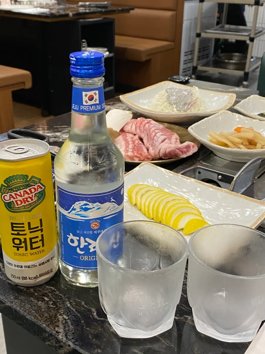 직접 만든 한라토닉 한 잔
