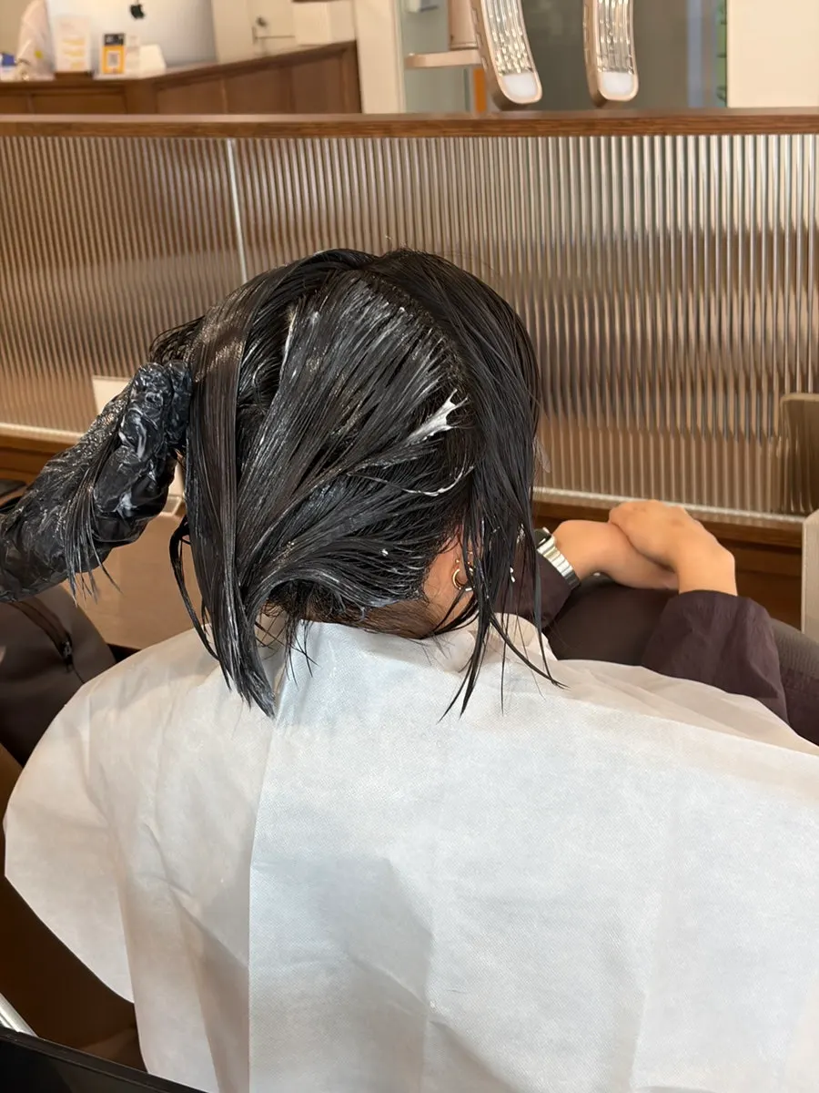 Photo of checking the length and direction of a bob