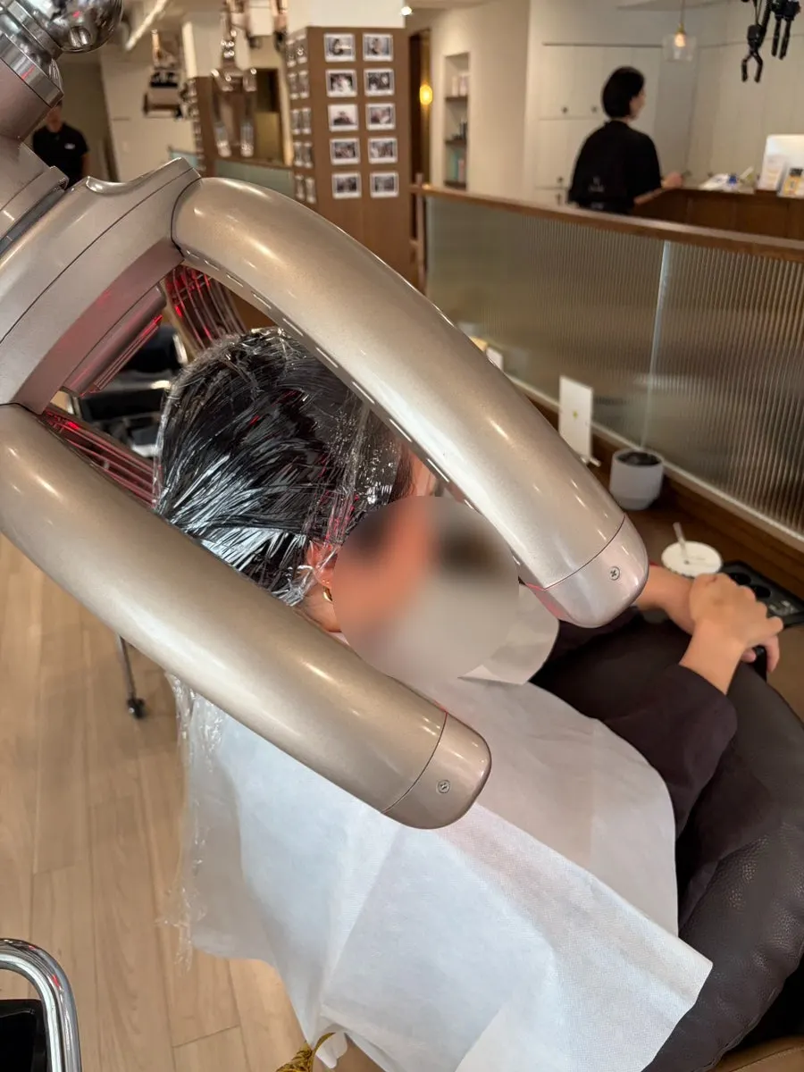 Photo of the bob hair treatment process