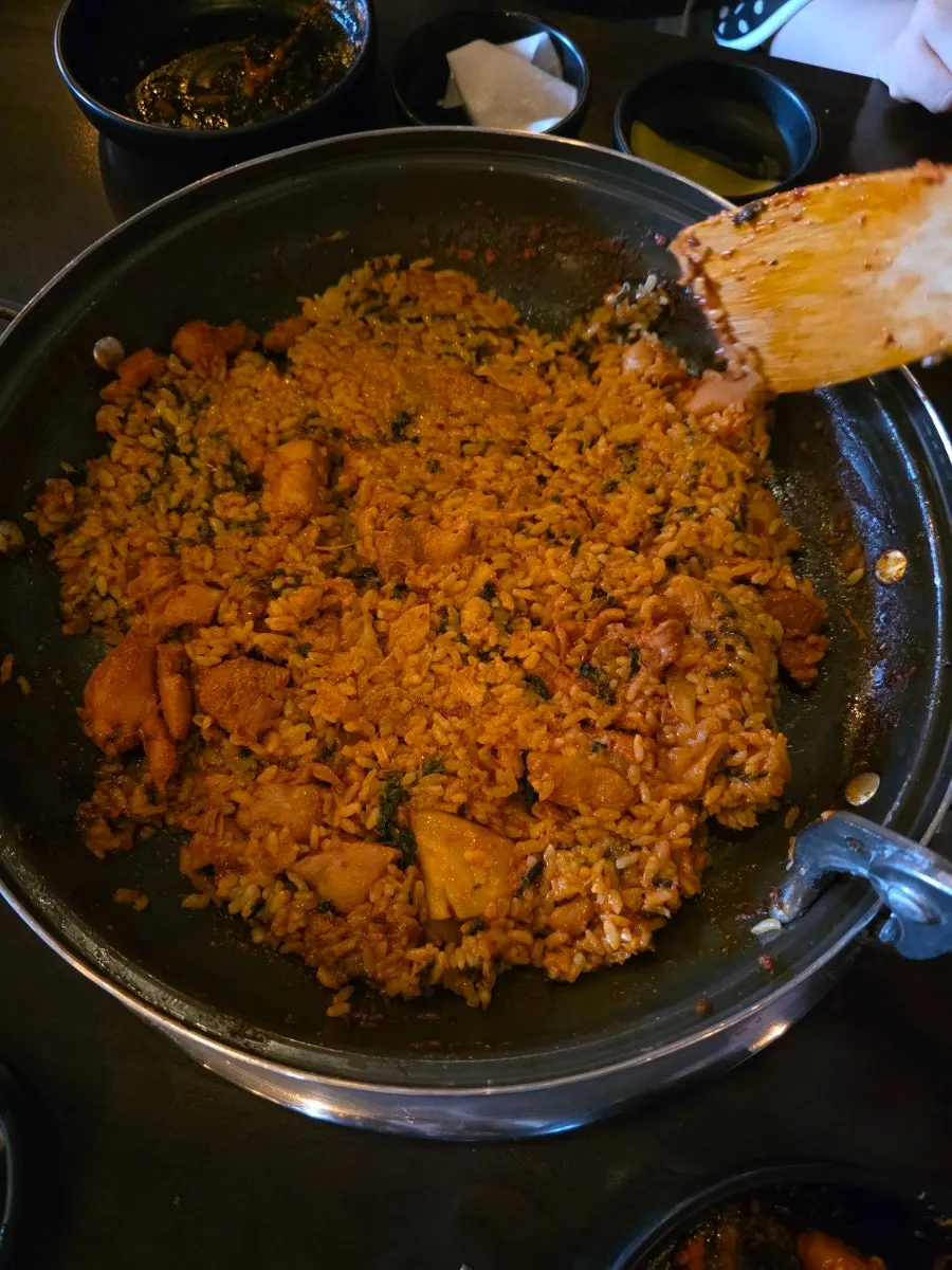 날치알볶음밥 2인분 마무리 메뉴