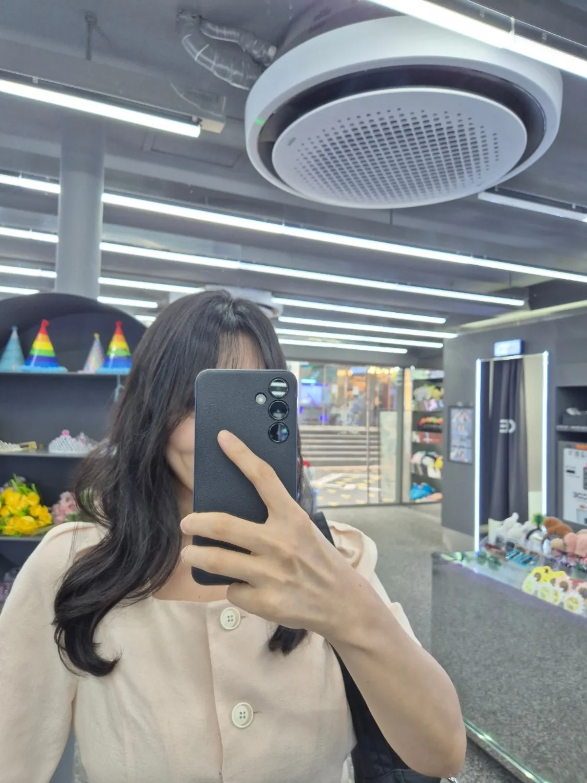 Before-and-after look of the loose-wave perm