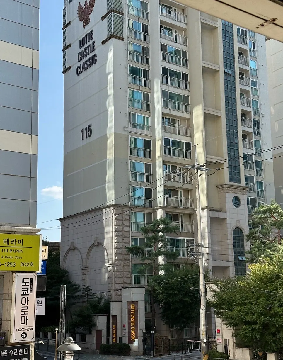 강남디오빌 2층 닭갈비전 매장 입구