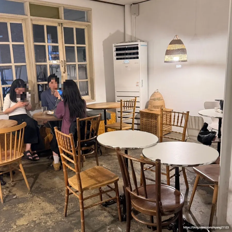 Cozy third-floor seating area