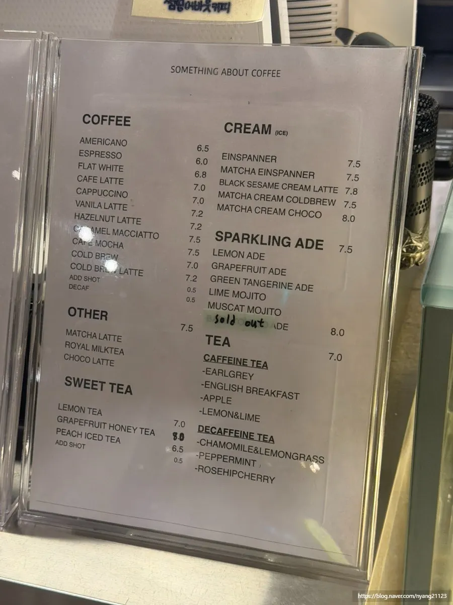 Café drinks and dessert menu board