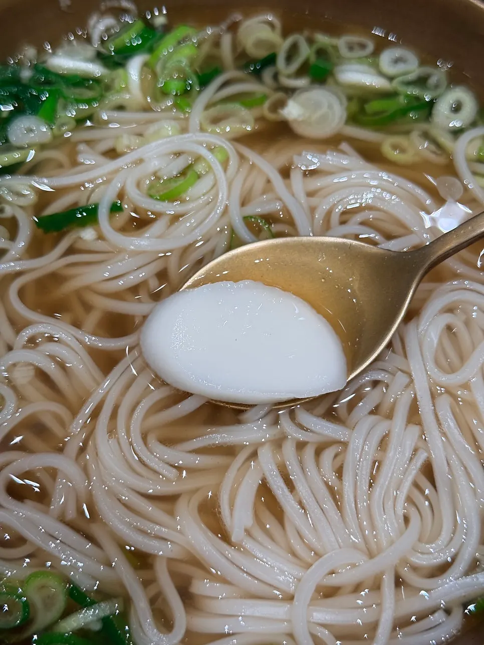 함께 나눠 먹는 물수육 메뉴