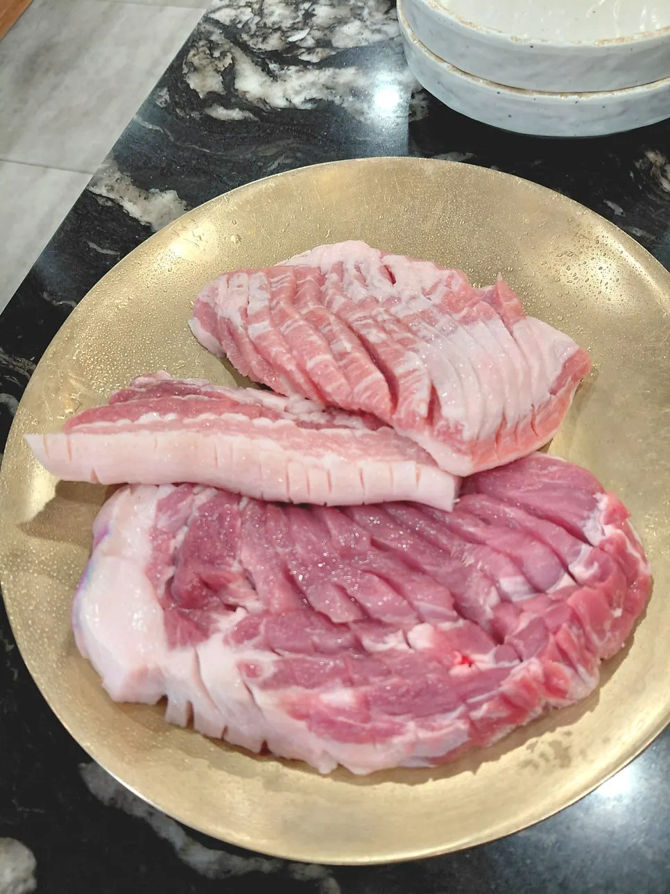 Vivid red Jeju grilled black pork right after ordering