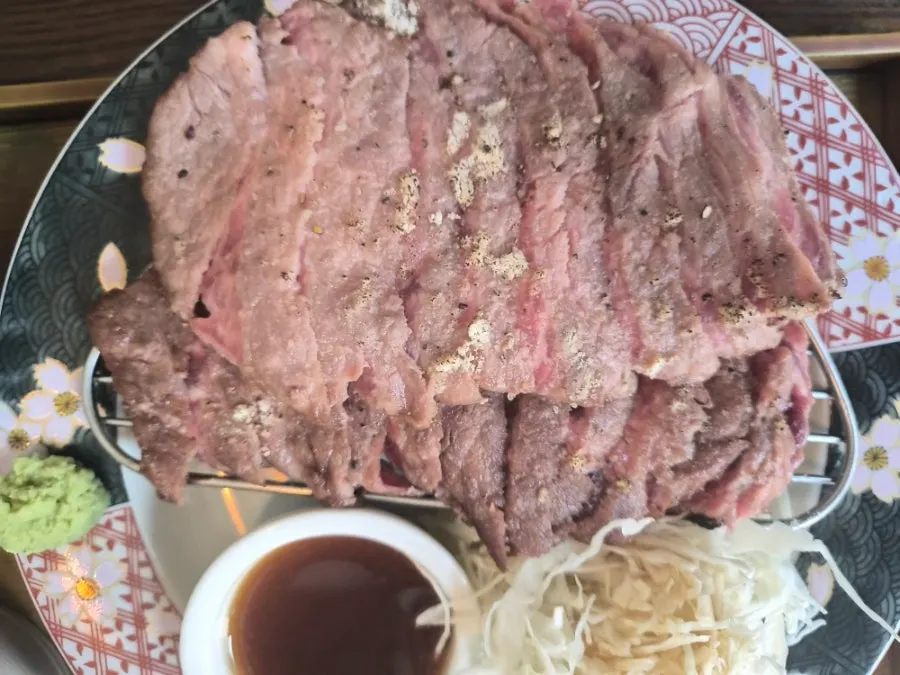 Gyukatsu set grilled over a brazier