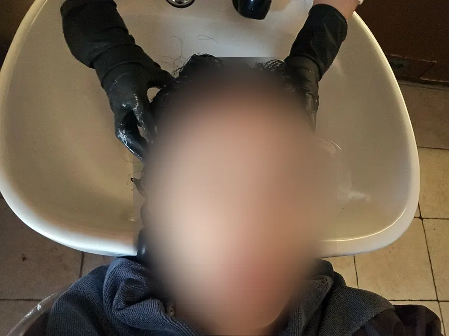 Bob hair with smoother texture after the clinic treatment