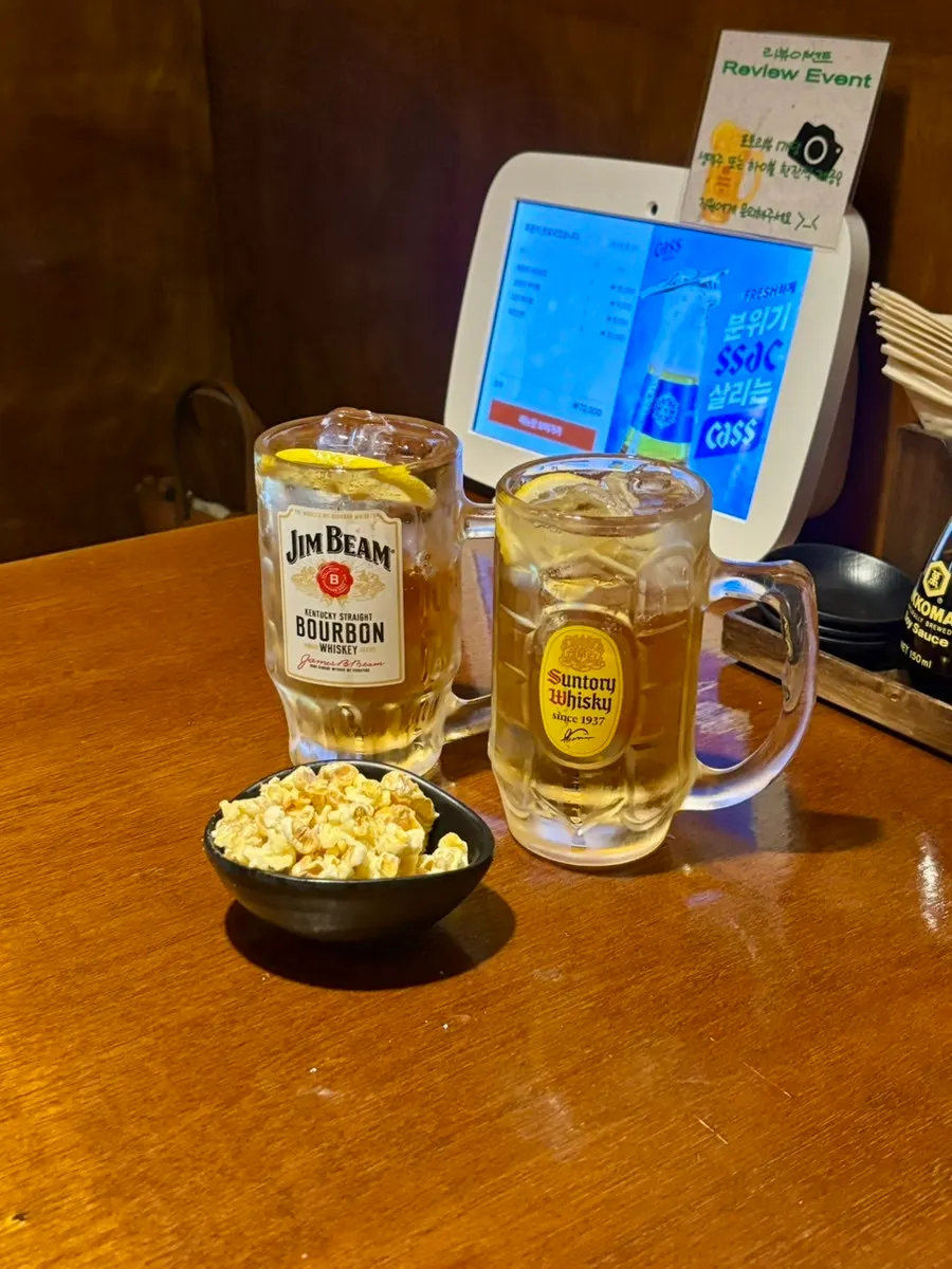 Goko highball with complimentary popcorn