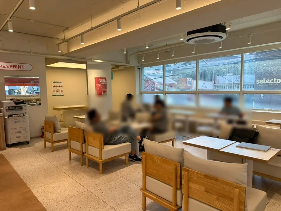 Spacious seating arrangement in the café