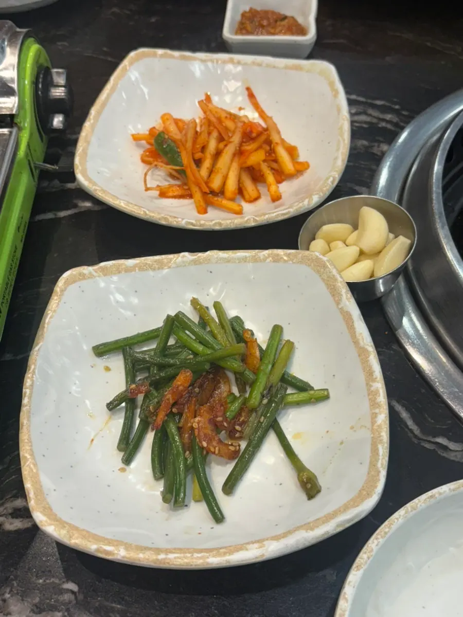 생고기 김치찌개 한 냄비
