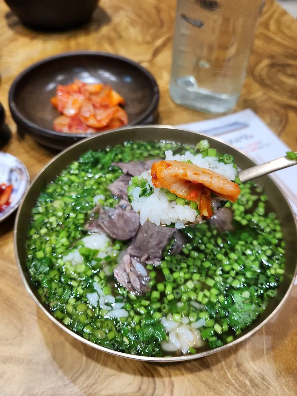 미나리곰탕 국물과 밥