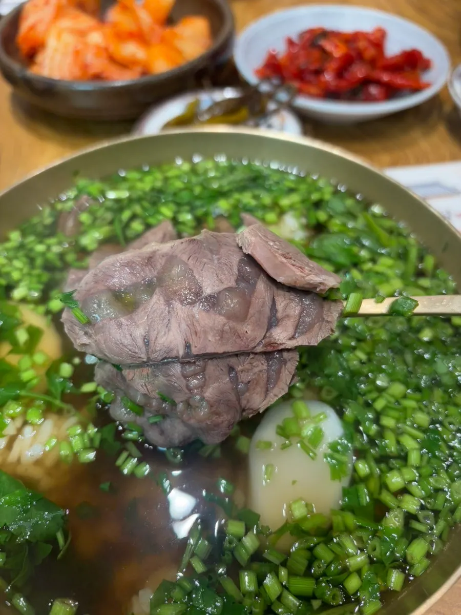 Gomtang generously filled with Korean beef