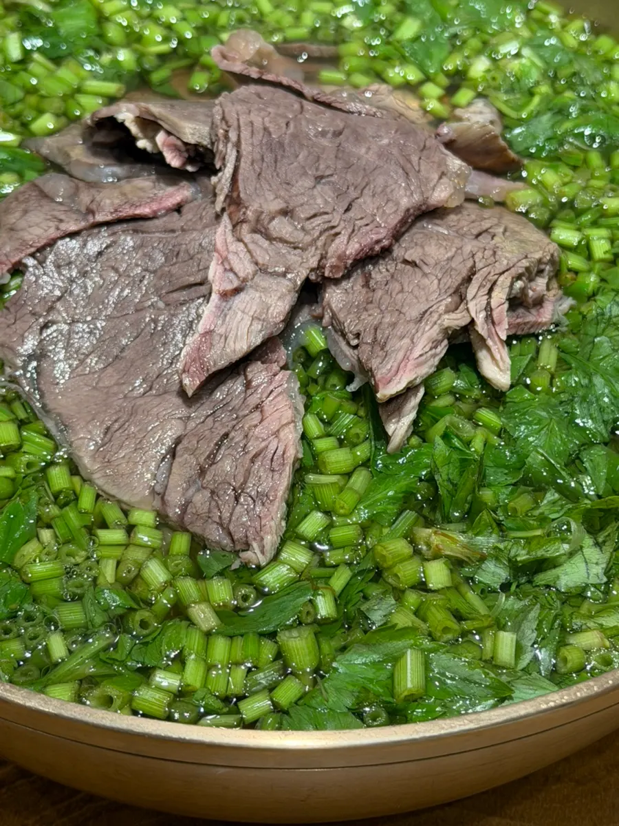 Featured image of Geumnyeong Gomtang Yeoksam Branch near Sinnonhyeon Station