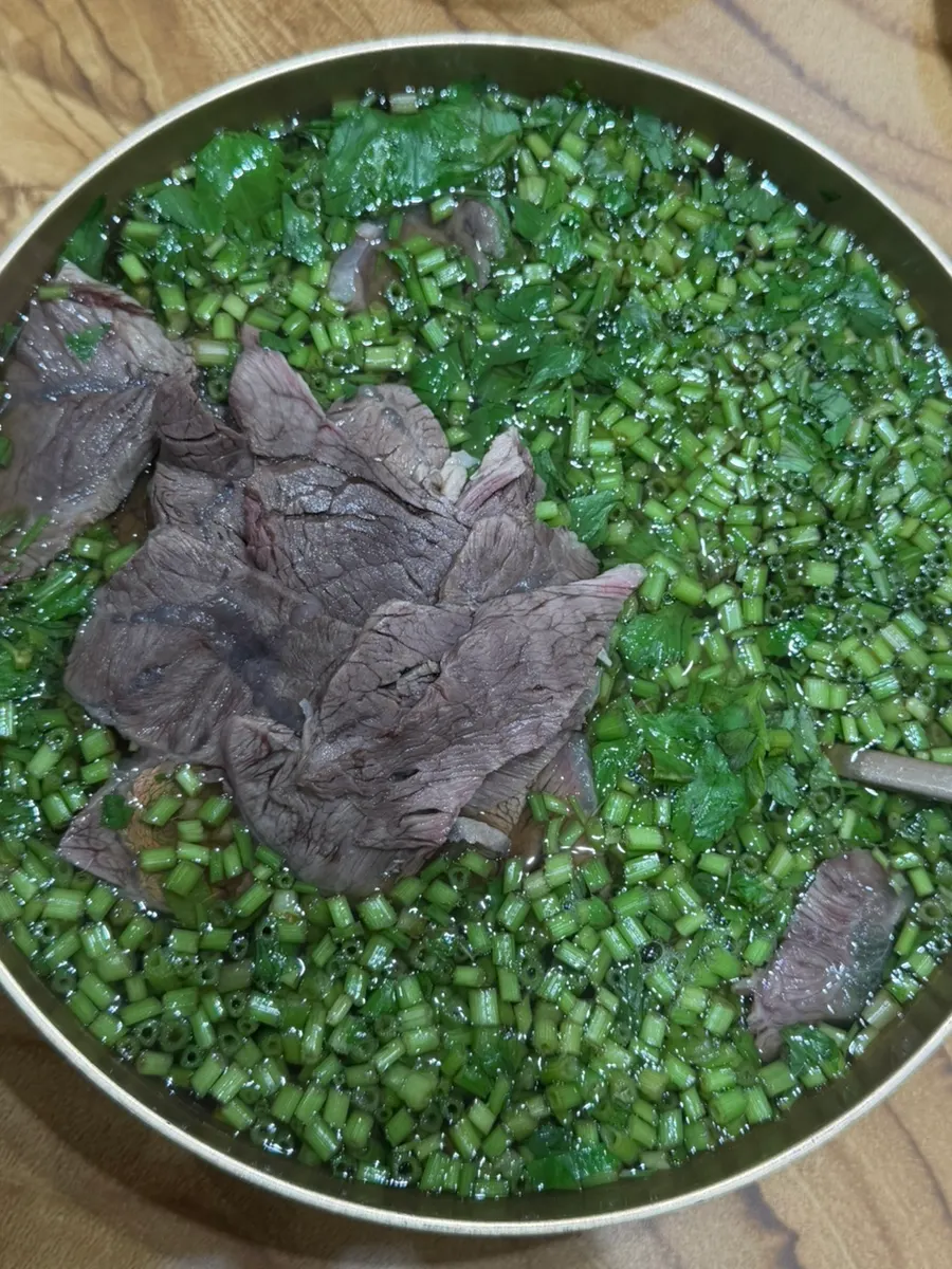 Gomtang beef enjoyed with sauce
