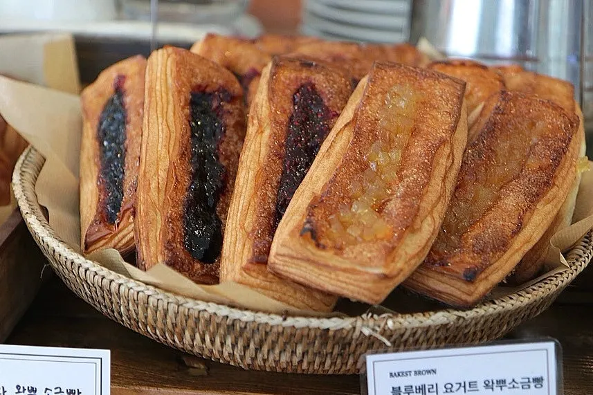 소금빵 진열