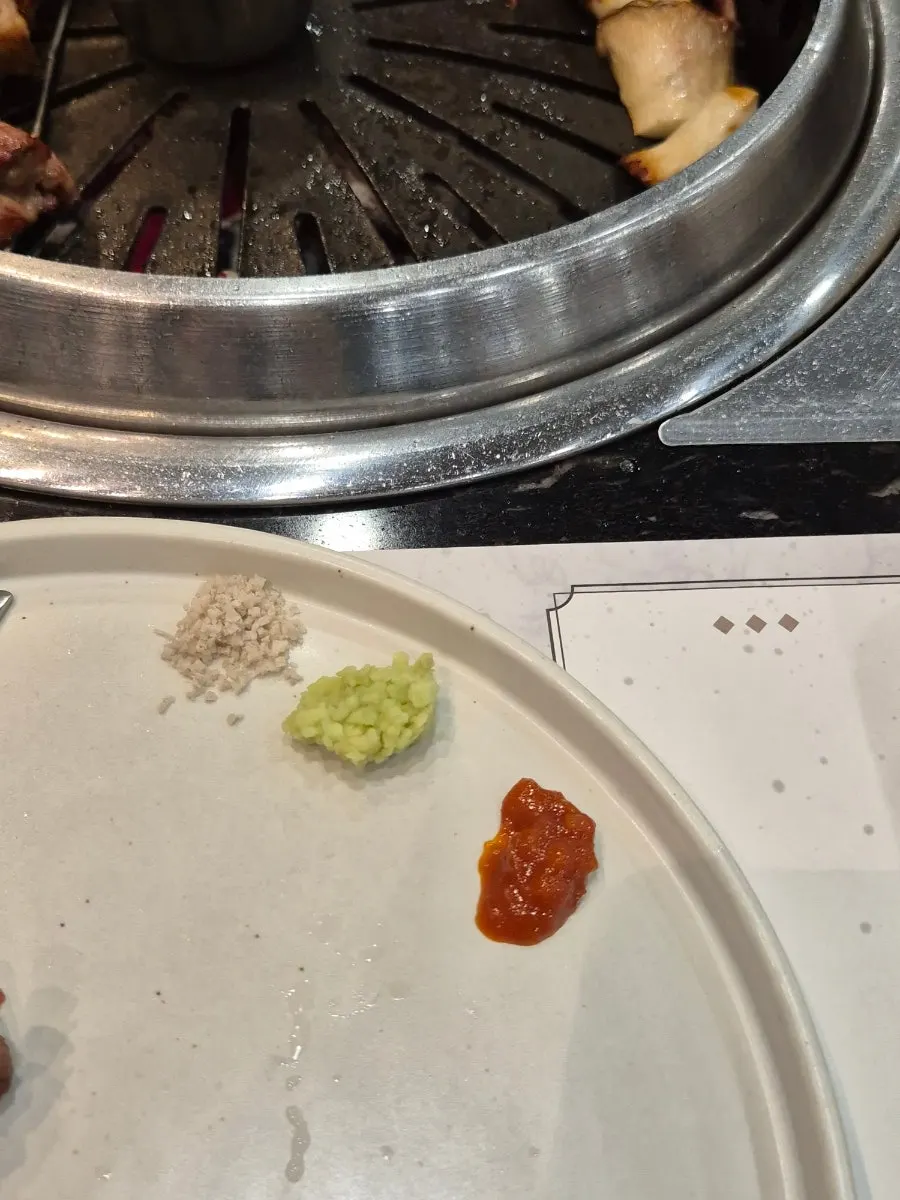 Hygienically managed sauce setup